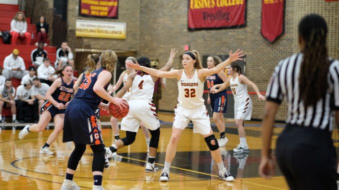 WomensBBall32_Varney