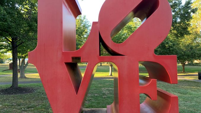 Lovesign_Jenni-Berrios